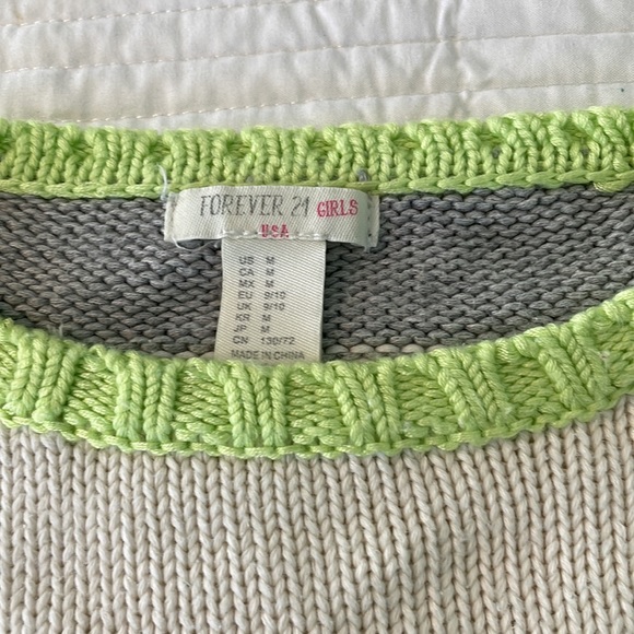 Forever 21 gray white green strip. Size medium. Teen sweaters - Picture 2 of 3